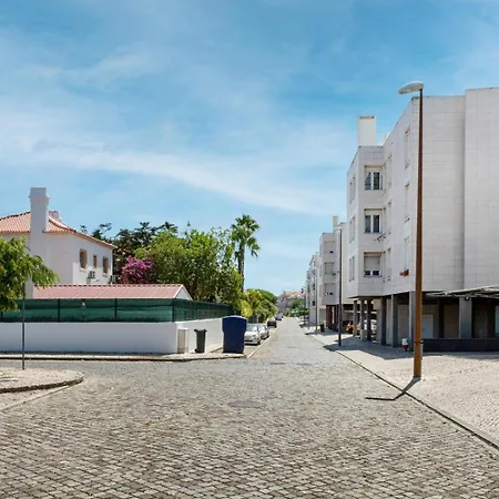 Executive Riverside דירה