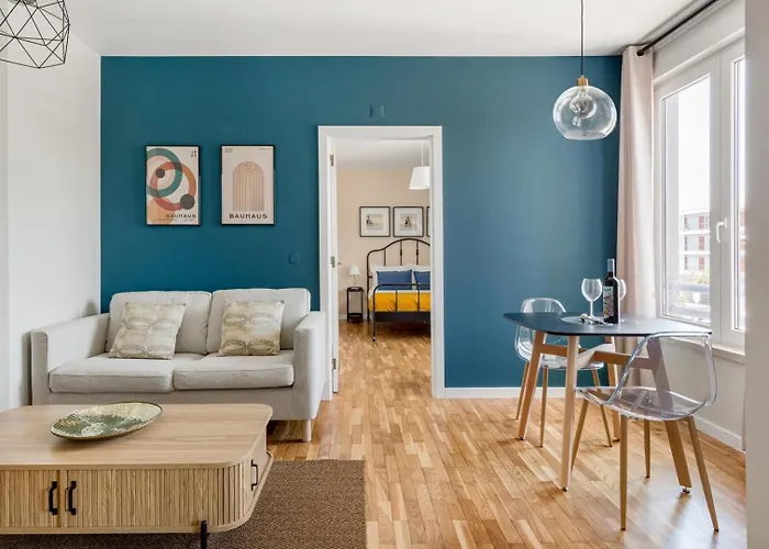 Executive Riverside *