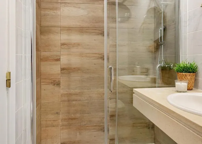 Executive Riverside *