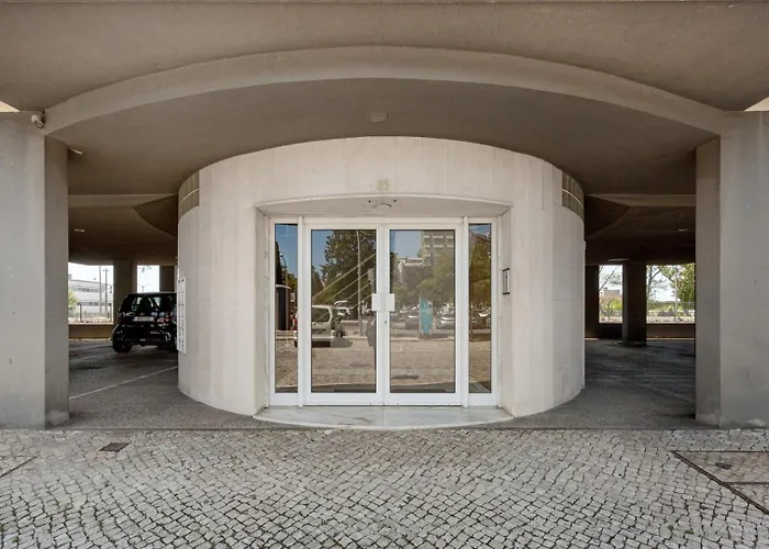 Executive Riverside Apartment Lissabon